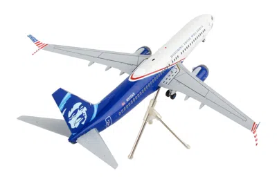 Geminijets Boeing 737-800 Commercial Aircraft "alaska Airlines - Honoring Those Who Serve" White And Blue "gemi