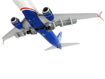 Geminijets Boeing 737-800 Commercial Aircraft With Flaps Down "alaska Airlines - Honoring Those Who Serve" Whit