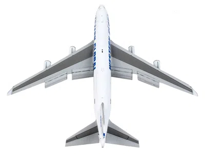 Geminijets Boeing 747-400f Commercial Aircraft With Flaps Down "western Global" White With Blue Tail Stripes 1/