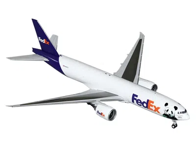 Geminijets Boeing 777-200lr Commercial Aircraft "fedex - Panda Livery" (n886fd) White With Purple Tail "gemini