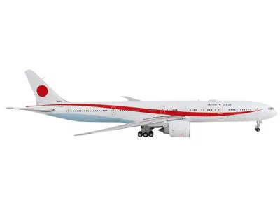 Geminijets Boeing 777-300er Commercial Aircraft "japan Air Self-defense Force" White With Red Stripes "gemini M