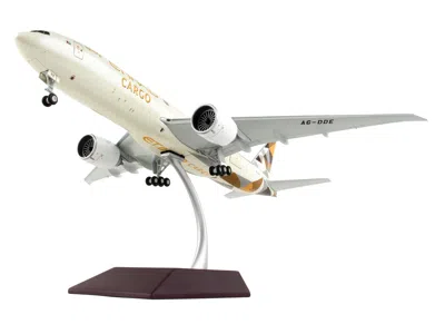 Geminijets Boeing 777f Commercial Aircraft "etihad Airways Cargo" Beige With Tail Graphics "gemini 200 - Intera