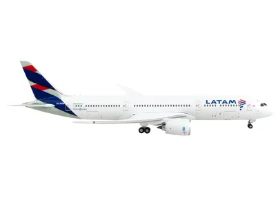 Geminijets Boeing 787-9 Commercial Aircraft "latam Airlines" White With Blue Tail 1/400 Diecast Model Airplane