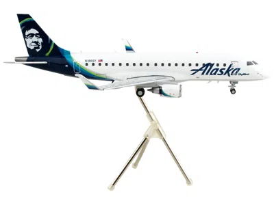 Geminijets Embraer Erj-175 Commercial Aircraft "alaska Airlines" White With Blue Tail "gemini 200" Series 1/200