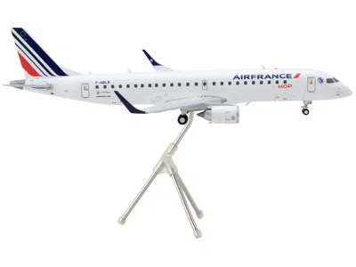 Geminijets Embraer Erj-190 Commercial Aircraft "air France Hop" (f-hbln) White With Striped Tail "gemini 200" S