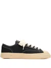 General Scale. Roy Low-top Sneakers In Black