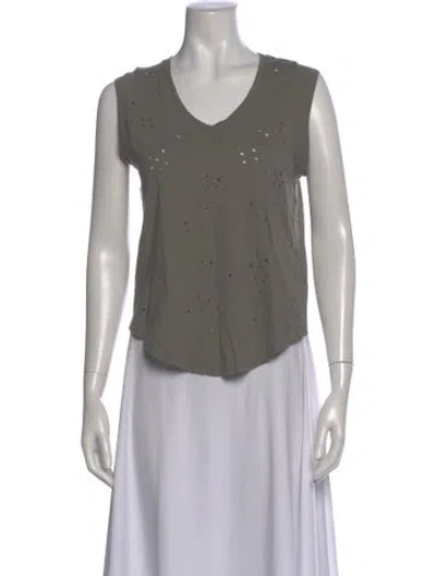 Pre-owned Generation Love V-neck Sleeveless T-shirt In Gray
