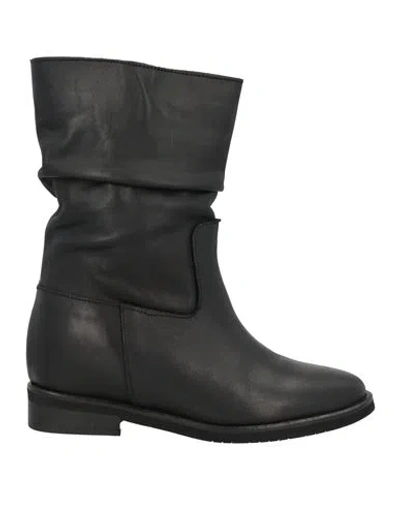 Geneve Woman Ankle Boots Black Size 7 Calfskin