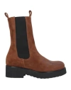 Geneve Woman Ankle Boots Brown Size 8 Leather In Brown