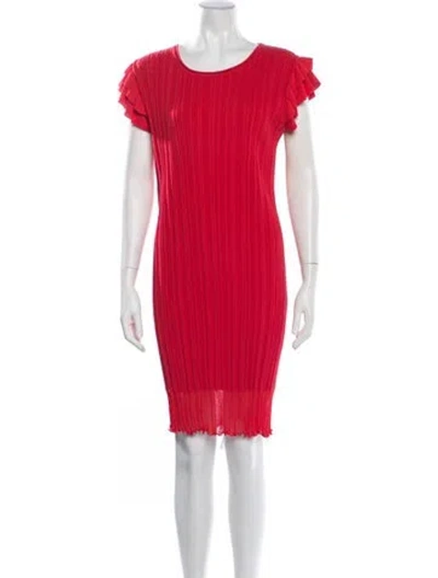 Pre-owned Genny Crew Neck Knee-length Dress In Red