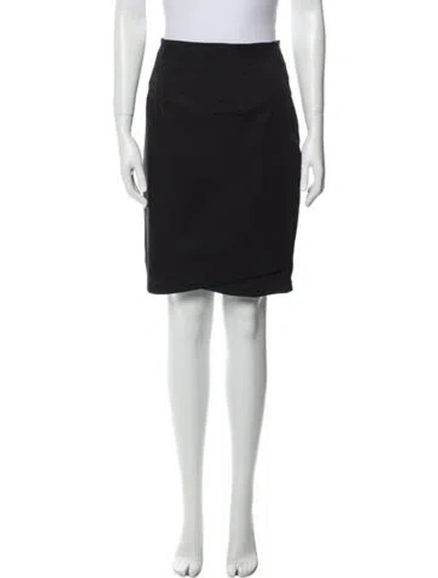 Pre-owned Genny Knee-length Skirt In Black