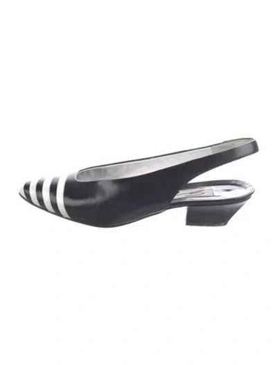 Pre-owned Genny Leather Striped Slingback Pumps In Black