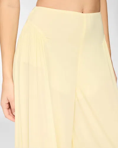 Genny Pantalone In Yellow