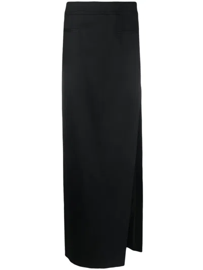 Genny Skirt With Slit In Black