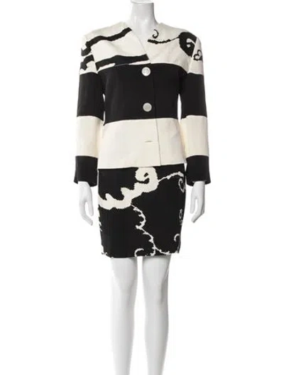 Pre-owned Genny Vintage 1990's Skirt Suit In Black