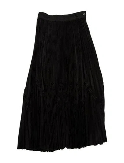 Pre-owned Genny Wool Midi Length Skirt In Black