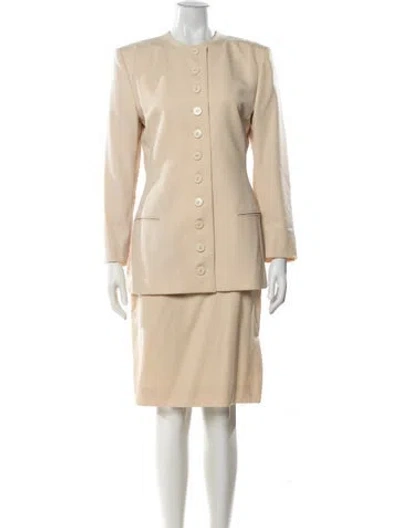 Pre-owned Genny Wool Pantsuit In Neutrals