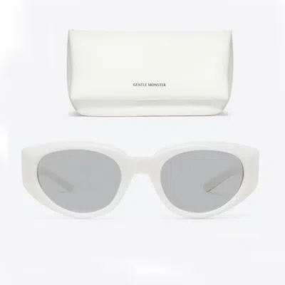 Pre-owned Gentle Monster Authentic  2024 Monta W2 White Sunglasses / Korea In Gray Mirror