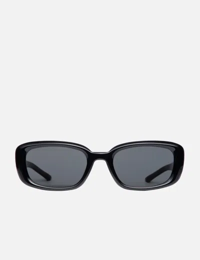 Gentle Monster Lin-01 In Black