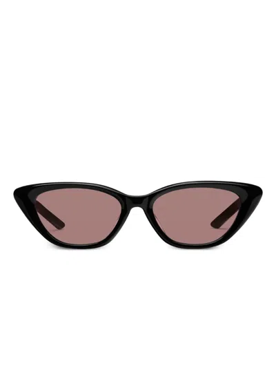 Gentle Monster Mowa 01(r) Star-detail Cat-eye-frame Sunglasses In Black