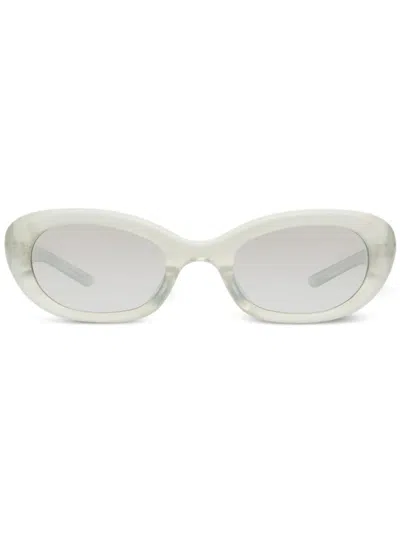 Gentle Monster Savage Gc10 Sunglasses In 灰色