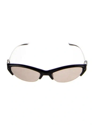 Pre-owned Gentle Monster Tweed Cat-eye Sunglasses In Black