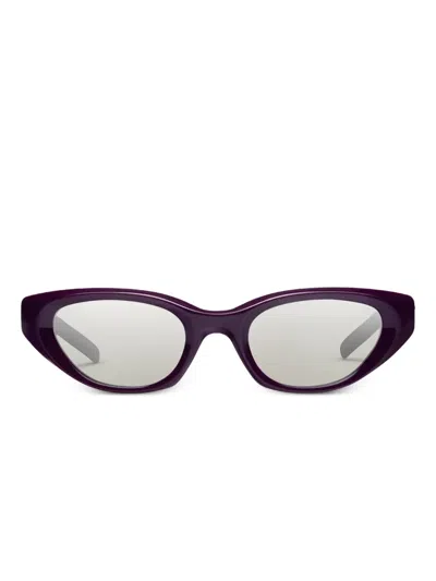 Gentle Monster Verse R9 星星细节猫眼框太阳眼镜 In Red