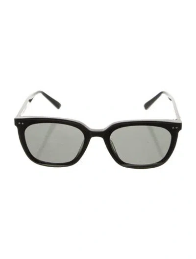Pre-owned Gentle Monster Wayfarer Tinted Sunglasses In Black