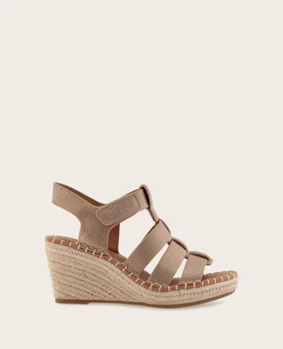 Gentle Souls - Capelin Metallic Esparille Wedge In Matte Gold Leather