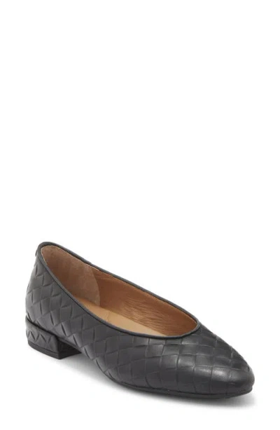 Gentle Souls Awilla Embossed Flat In Black