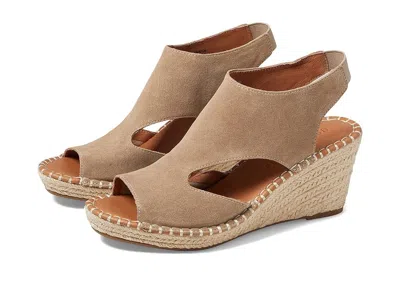 Gentle Souls By Kenneth Cole Cody In Brown