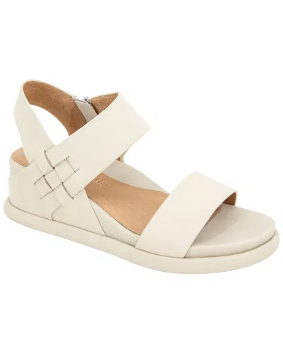 Gentle Souls By Kenneth Cole Jolisa Leather Sandal In White