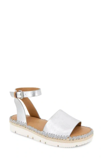 Gentle Souls By Kenneth Cole Lucille Platform Sandal In Silver Leather