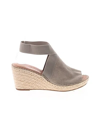 Pre-owned Gentle Souls By Kenneth Cole Wedges In Gray