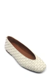 Gentle Souls By Kenneth Cole Willow Woven Flat In Stone Leather