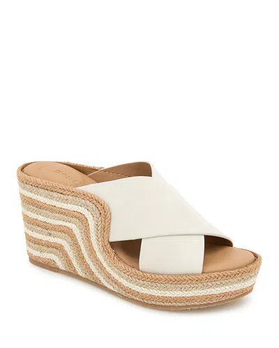GENTLE SOULS BY KENNETH COLE GENTLE SOULS BY KENNETH COLE WOMEN'S PORTO WEDGE SANDALS