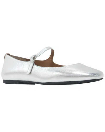 Gentle Souls By Kenneth Cole Wynona Leather Flat In Multi