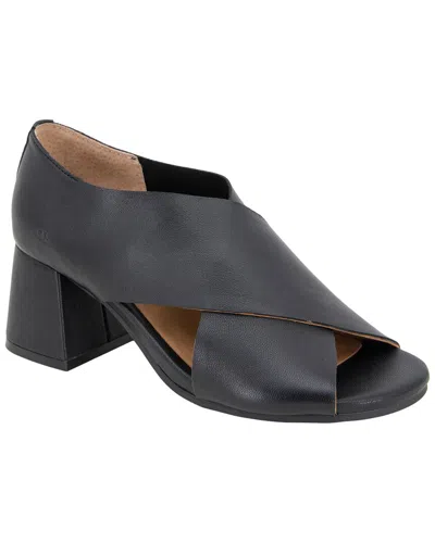 Gentle Souls By Kenneth Cole Yvette Leather Sandal In Black