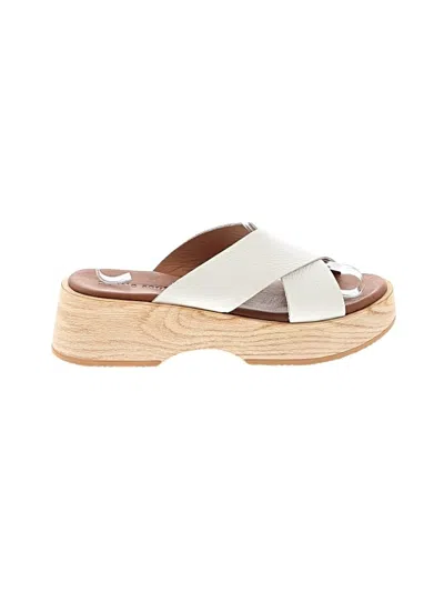 Pre-owned Gentle Souls Sandals In White