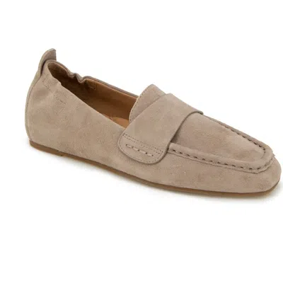 Gentle Souls Sophie Loafer In Neutral