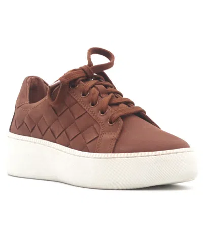 GENTLE SOULS WOMEN'S KINDY WOVEN ROUND TOE SNEAKERS