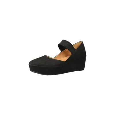 Gentle Souls Women's Nyssa Ruffle Strap Wedge In Black
