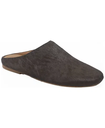 GENTLE SOULS WOMEN'S WANDA SLIP-ON FLATS