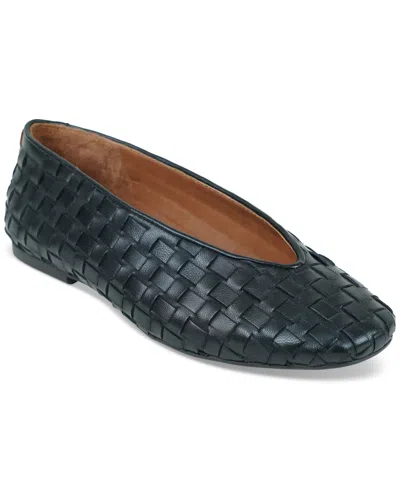 Gentle Souls Willow Woven Flat In Black