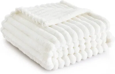 Gentlesoft White Fleece Throw Blanket For Couch Cozy Blanket For Women & Teens, 50 X 60 Inches