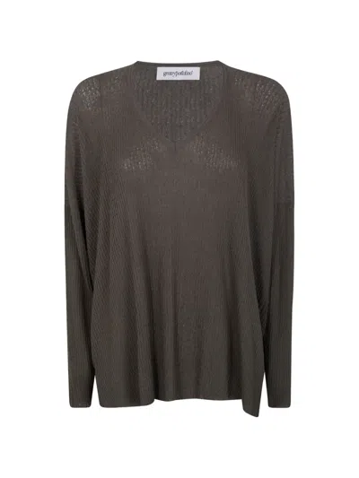 Gentry Portofino V-neck Knitted Top In Gray