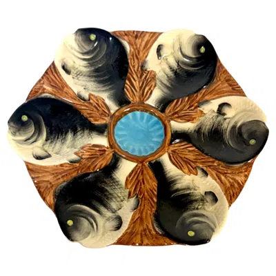 Pre-owned George Jones English Majolica Fish Head Oyster Plate In The Style Of Mintons Or  In Brown