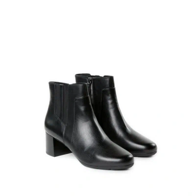 Geox Bottines Unies À Talon En Cuir In Black