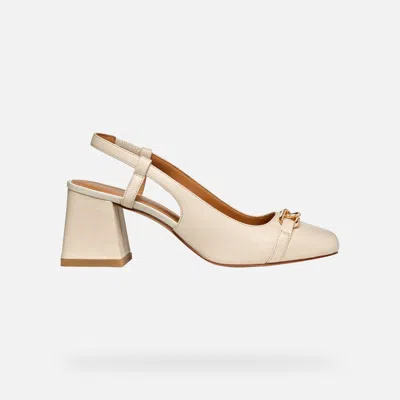 Geox Woman Pumps Beige Size 7.5 Leather In Light Sand