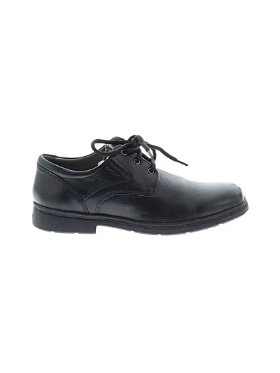 Pre-owned Geox Flats In Black